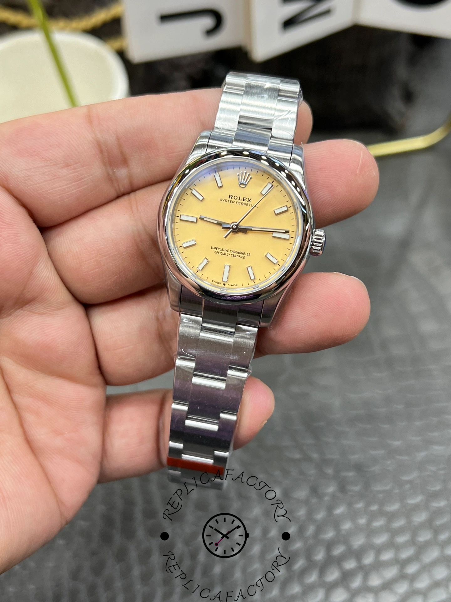 Rolex Oyster Perpetual 31mm 277200 Replica Yellow Dial Watch
