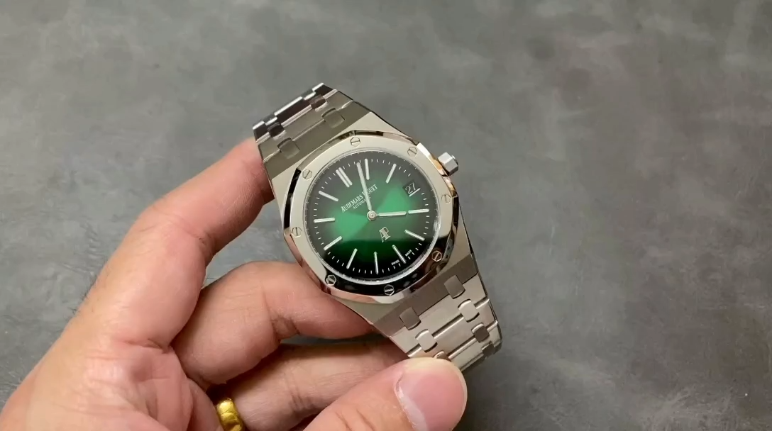 AP Royal Oak Jumbo Extra-Thin 39 15202PT.OO.1240PT.01 Smoked Green 1:1 Clone