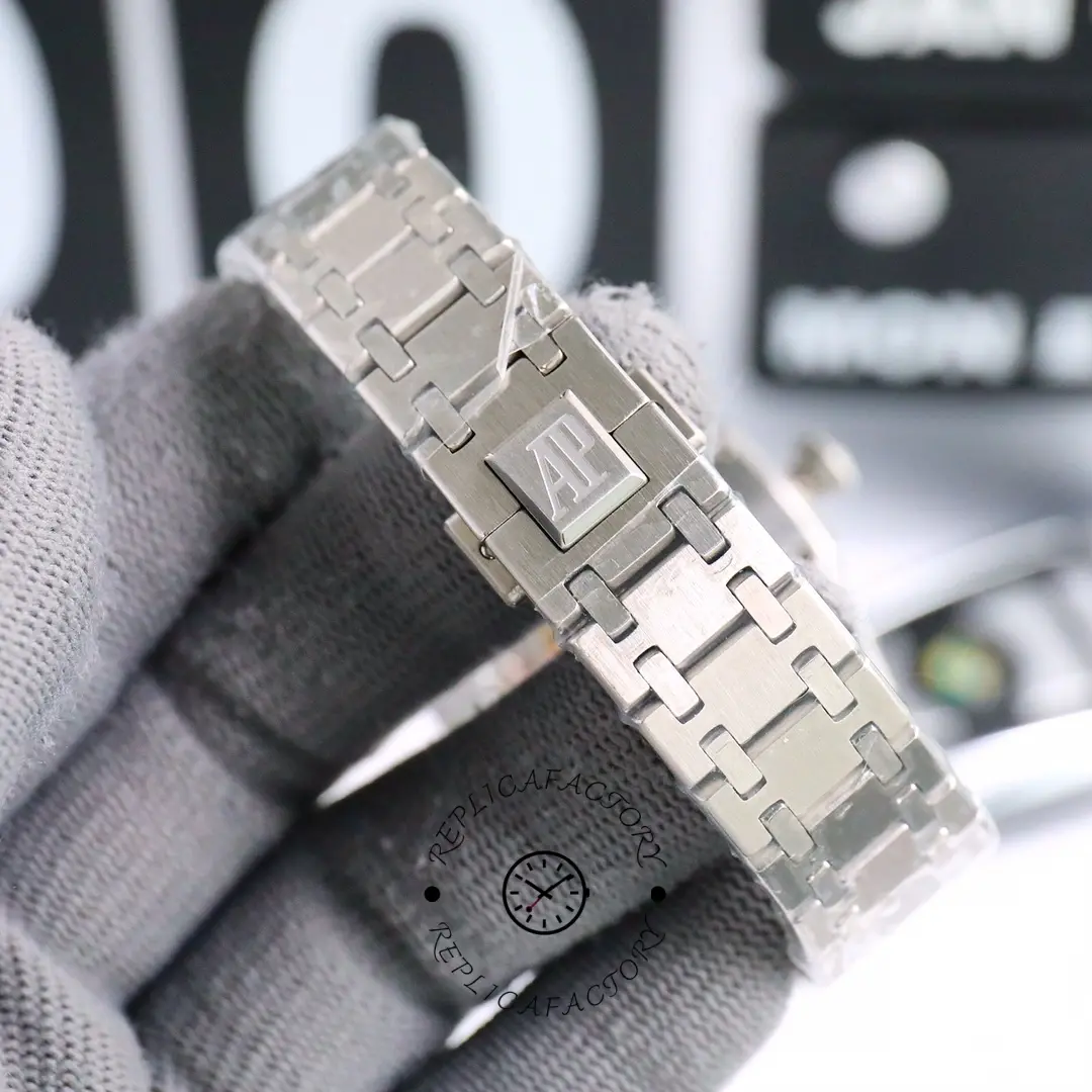 AP 15551BC.ZZ.1356BC.01 Royal Oak 37 Baguette Diamond-Set 1:1 Clone Smoked Blue