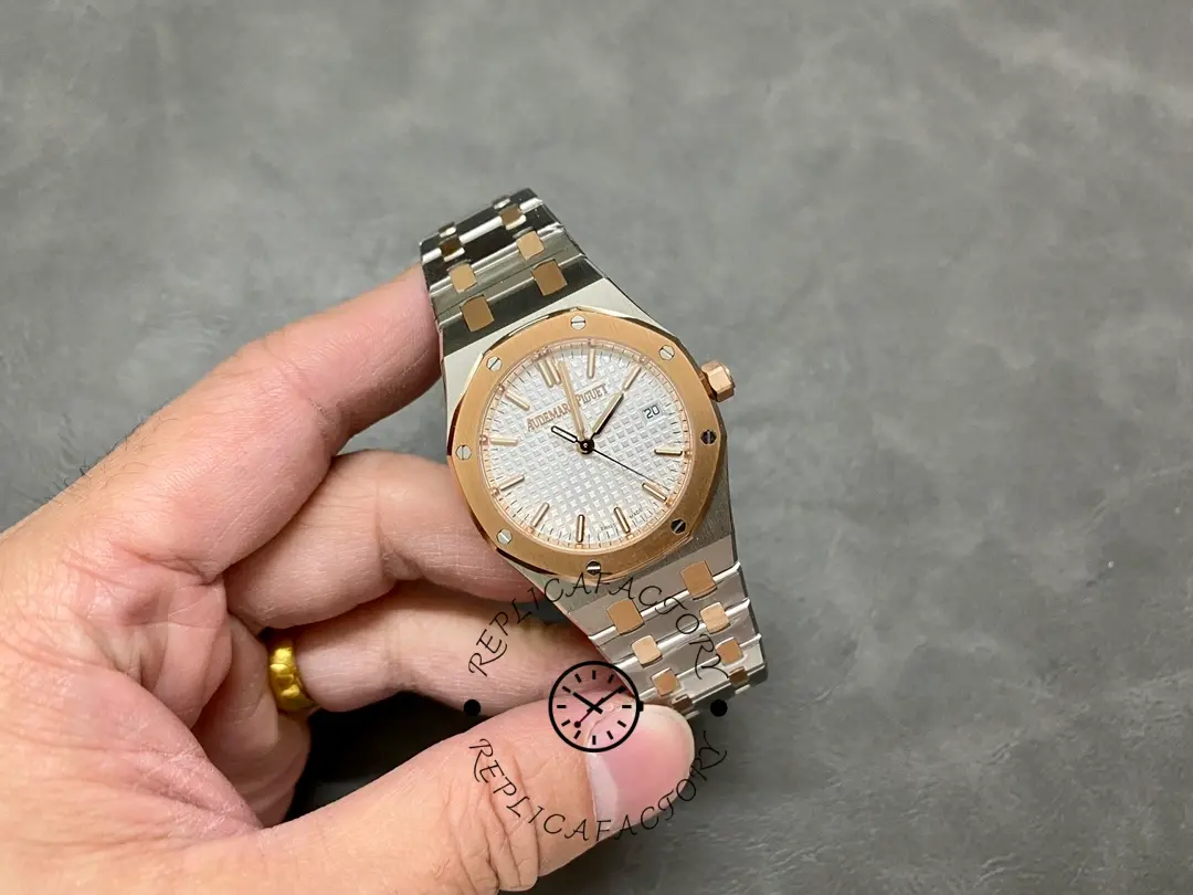AP Royal Oak 37 Two-Tone 1:1 Clone 15550SR.OO.1356SR.01 Silver Unisex Watch