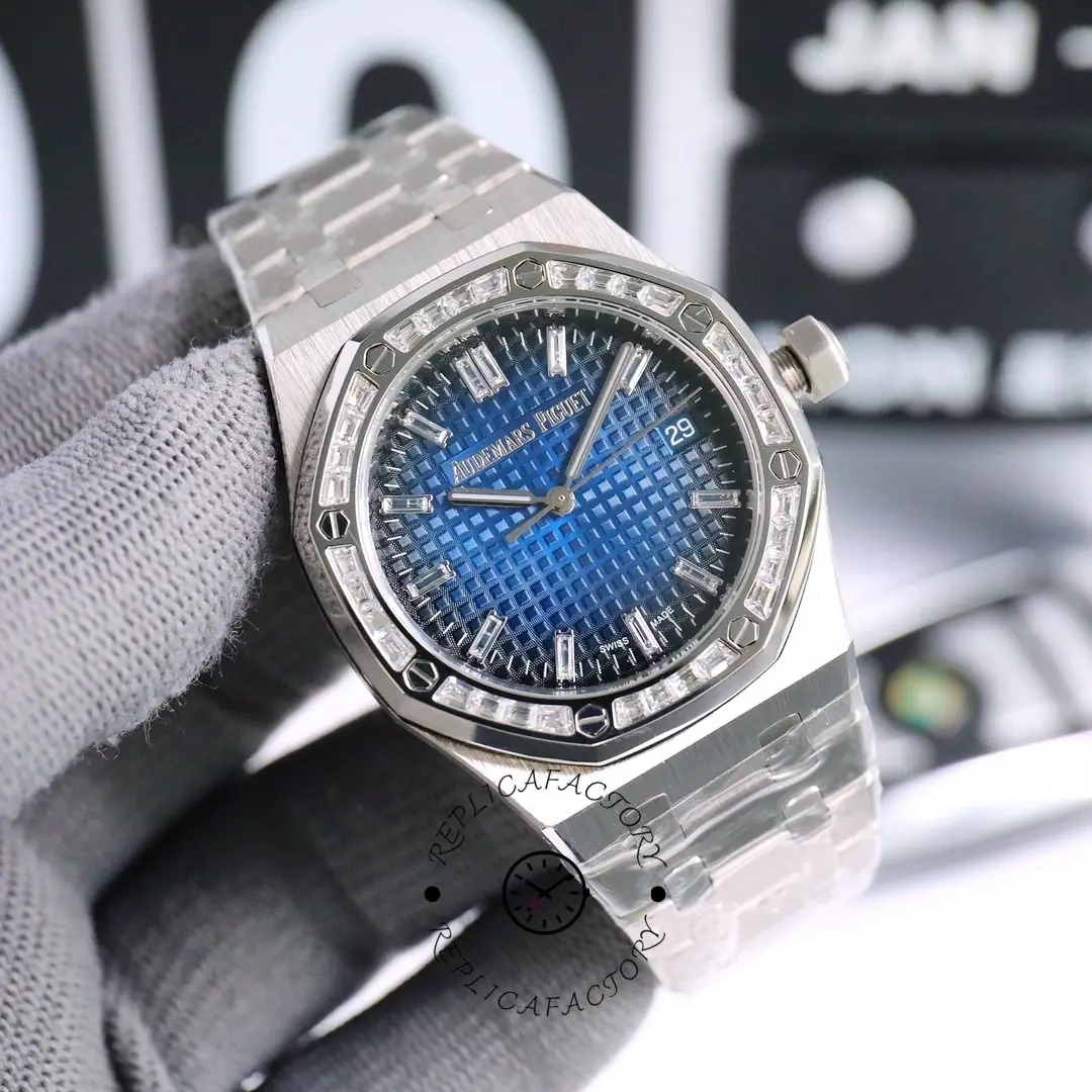 AP 15551BC.ZZ.1356BC.01 Royal Oak 37 Baguette Diamond-Set 1:1 Clone Smoked Blue