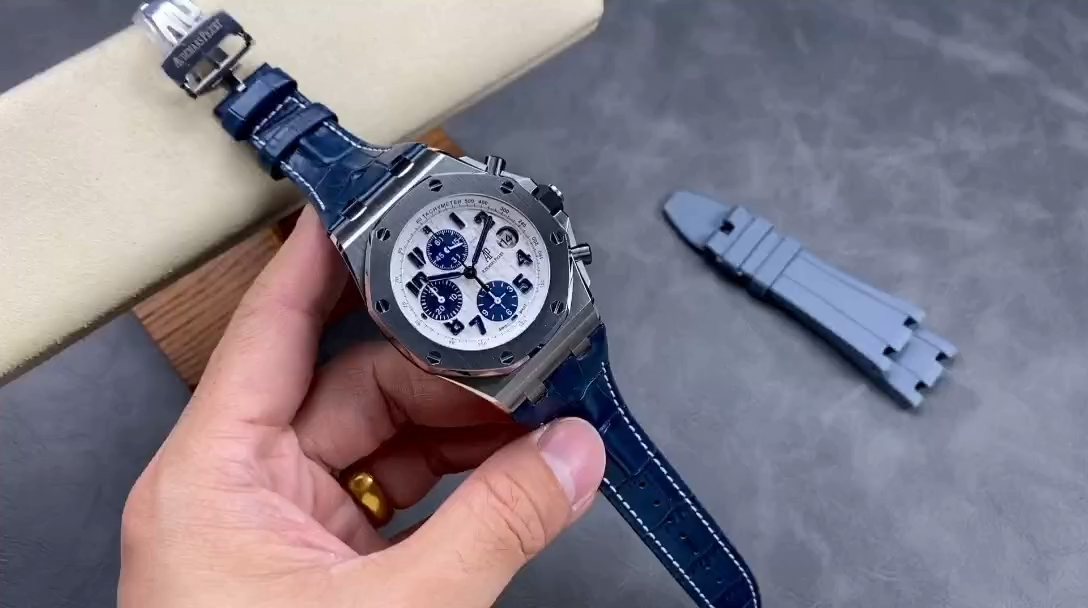 AP Royal Oak Offshore Chronograph 42 Navy Leather 26170ST.OO.D305CR.01 Replica