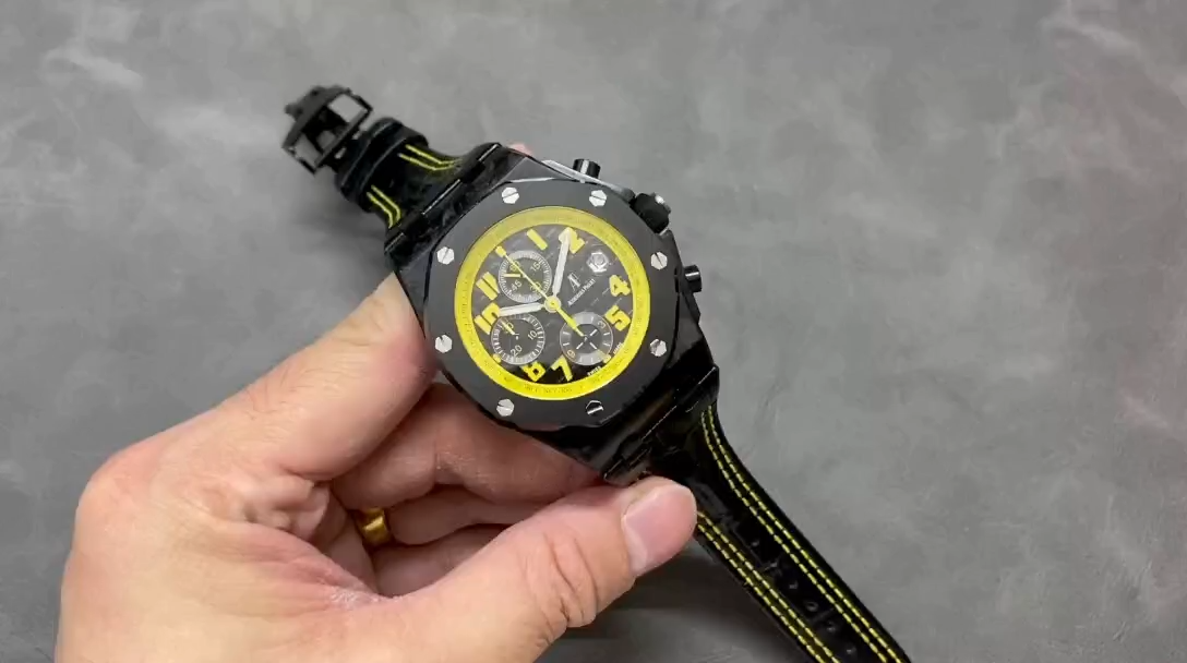 Luxury Replica AP Royal Oak Offshore 42 BumbleBee 26176FO.OO.D101CR.03 Leather Strap
