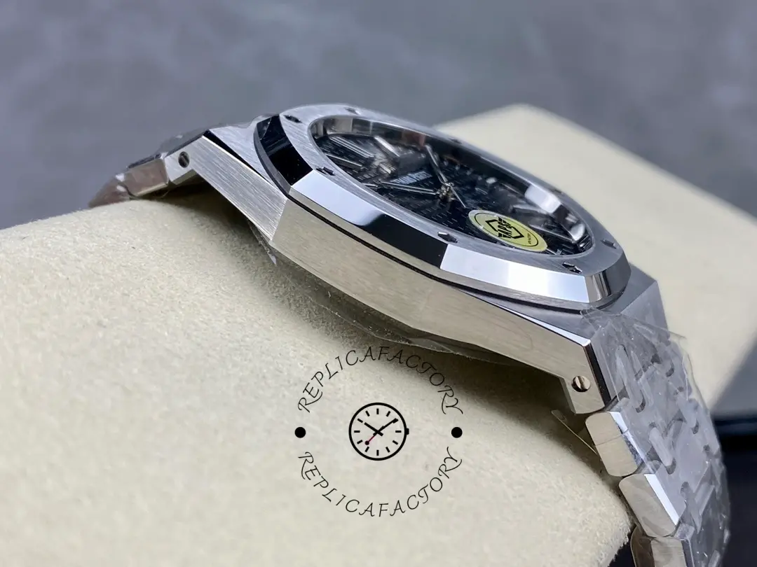AP Royal Oak 41mm Black Dial 15400ST.OO.1220ST.01 Replica AP3126 Automatic