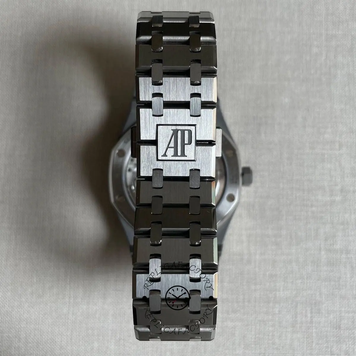 AP Royal Oak Flying Tourbillon 26532IC.EE.1220TI.01 1:1 Clone Titanium Emerald Bezel
