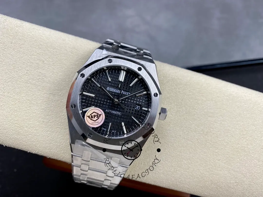 AP Royal Oak 41mm Black Dial 15400ST.OO.1220ST.01 Replica AP3126 Automatic