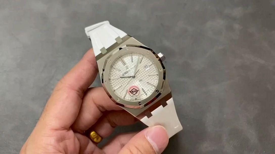 AP Replica Royal Oak Selfwinding 15400ST.OO.1220ST.02 41 Silver Dial