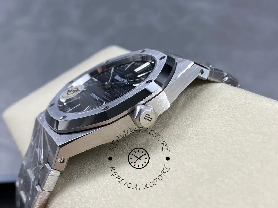 AP Royal Oak 41mm Black Dial 15400ST.OO.1220ST.01 Replica AP3126 Automatic