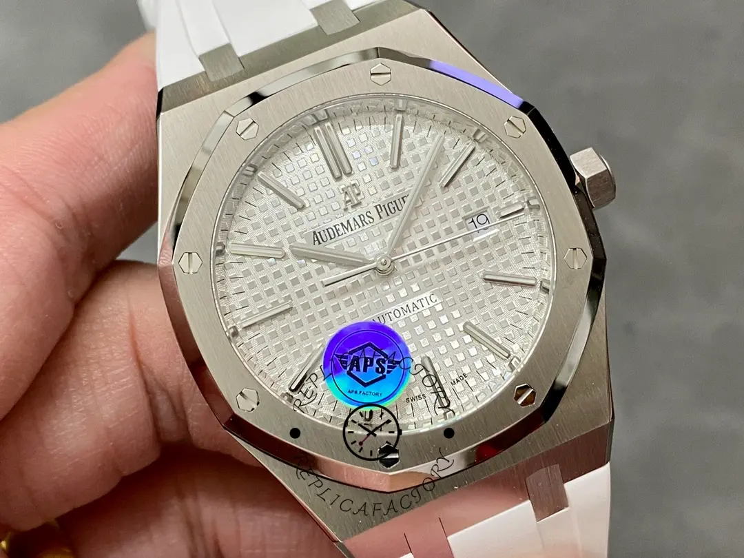 AP Replica Royal Oak Selfwinding 15400ST.OO.1220ST.02 41 Silver Dial