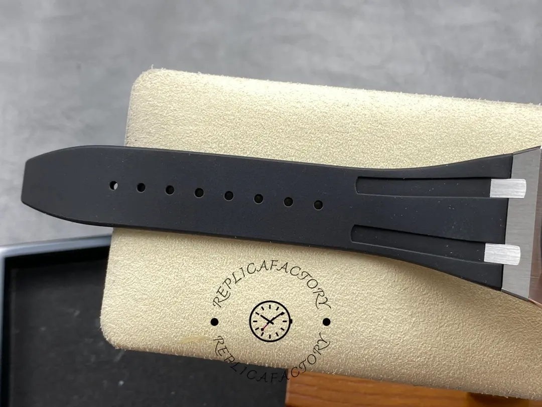 AP Royal Oak Automatic 41 15400ST.OO.1220ST.01 1:1 Clone Black Rubber Strap