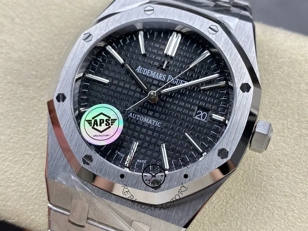 AP Royal Oak 41mm Black Dial 15400ST.OO.1220ST.01 Replica AP3126 Automatic