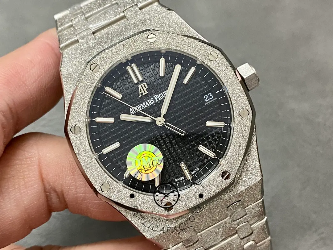 AP Royal Oak 15454BC.GG.1259BC.03 Black Dial Replica 37 Frosted White Gold