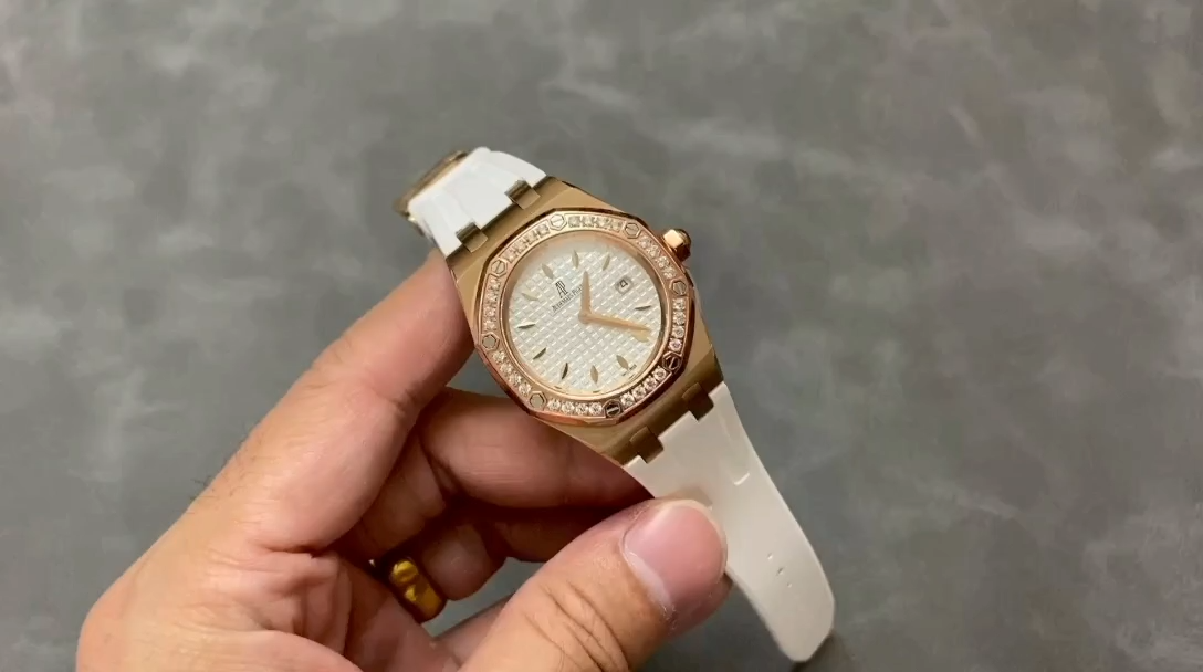 AP Royal Oak 33MM Women's Watch 67621OR.ZZ.D010CA.01 1:1 Clone White Rubber