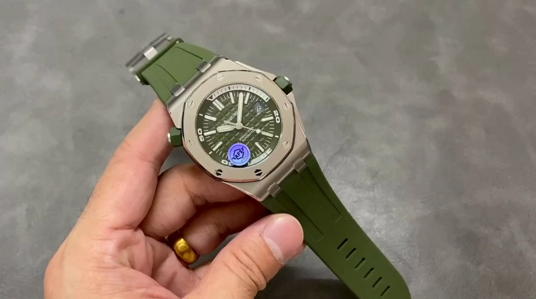 AP Royal Oak Offshore Green Dial 15710ST.OO.A052CA.01 1:1 Clone Diver Watch