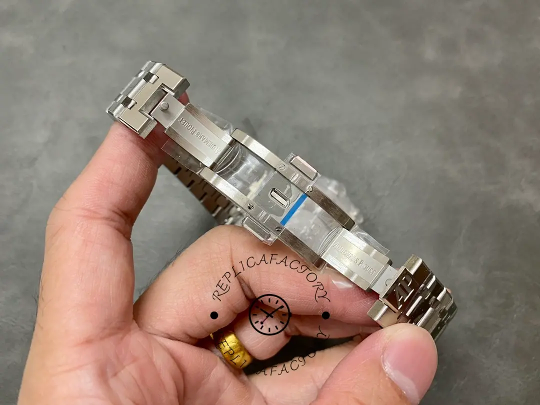 AP Royal Oak Chronograph 38MM 26315ST.OO.1256ST.01 Silver Dial Replica