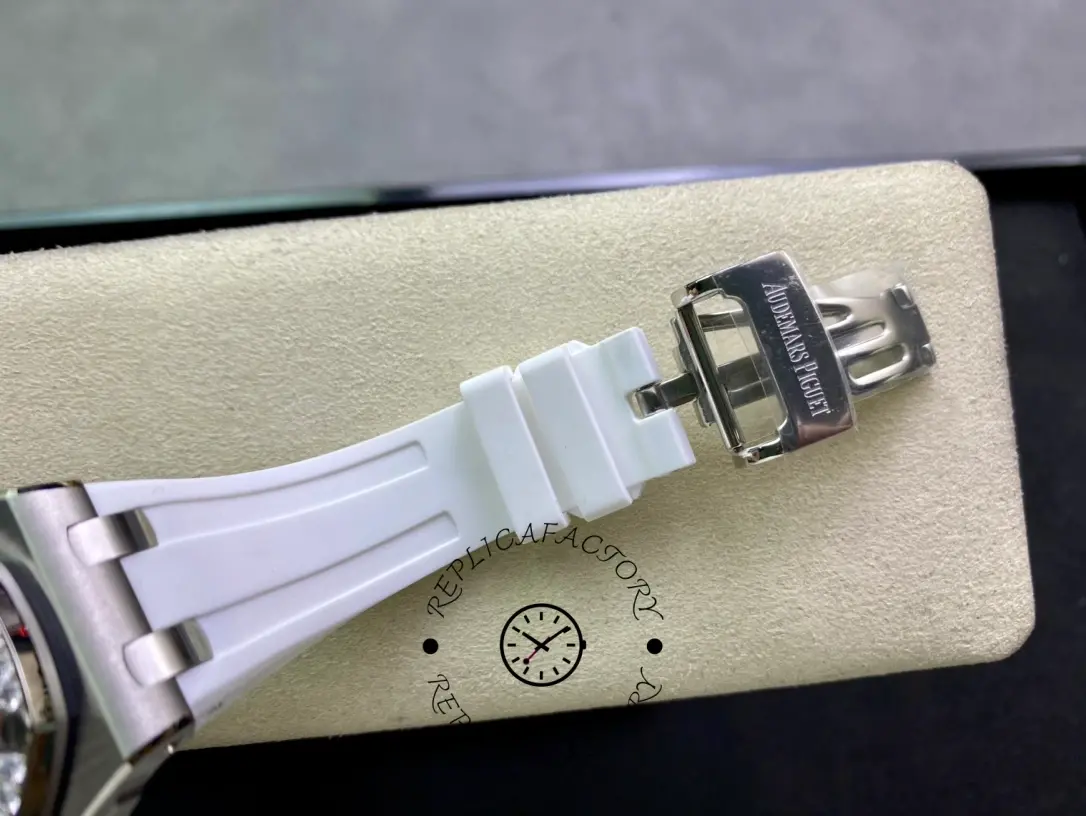 AP 26231ST.ZZ.D010CA.01 Replica Royal Oak Offshore Chronograph 37 Rubber Strap