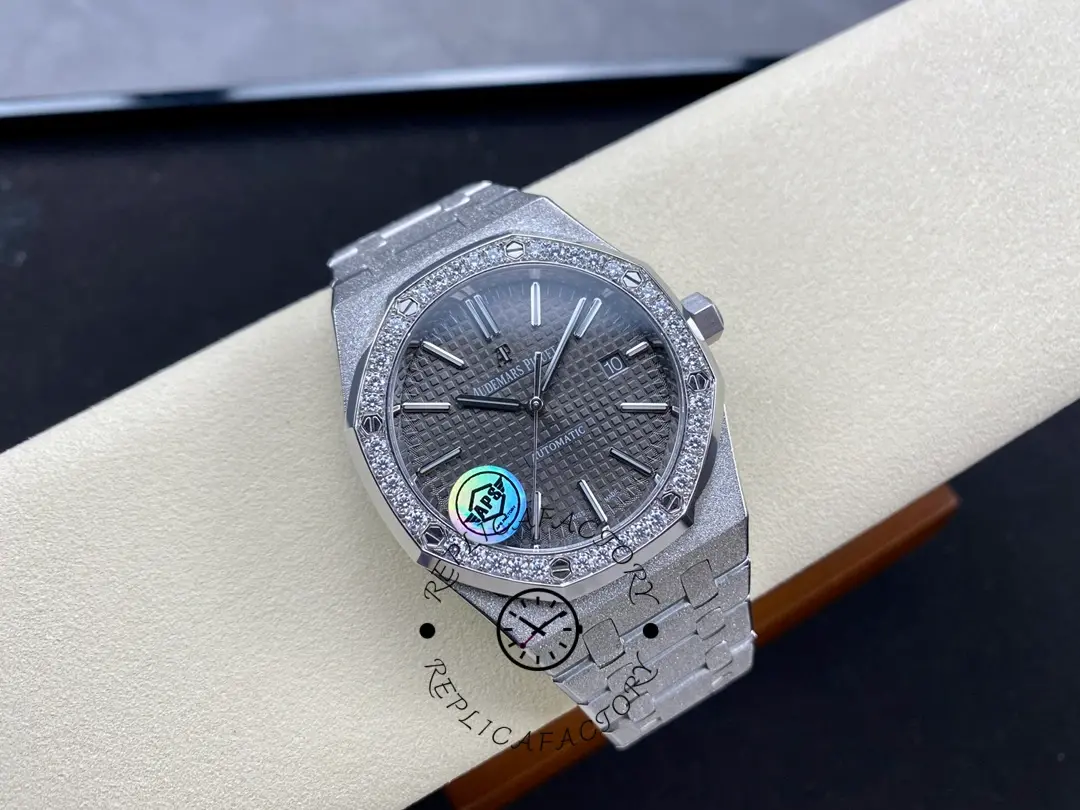 AP Royal Oak 15451ST.ZZ.1256ST.02 Frosted Diamond-Set Replica Grey Dial