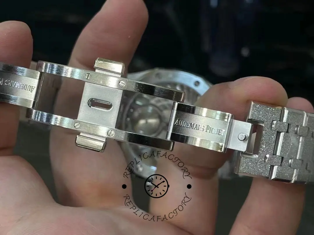 AP Royal Oak Tourbillon Extra-Thin Frosted White Gold 26520BC.GG.1224BC.01 Replica