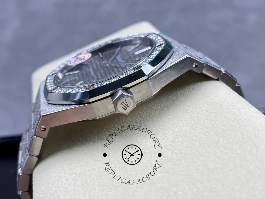 AP Royal Oak 15451ST.ZZ.1256ST.02 Frosted Diamond-Set Replica Grey Dial