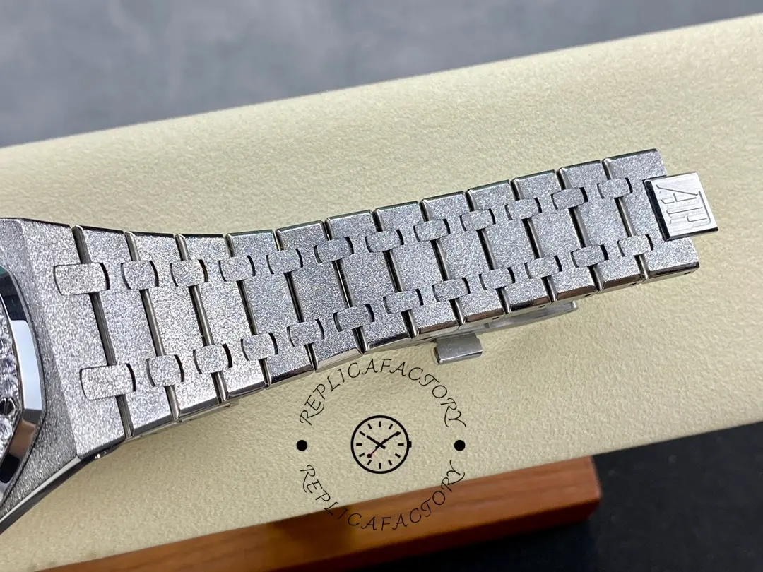 AP Royal Oak 15451ST.ZZ.1256ST.02 Frosted Diamond-Set Replica Grey Dial