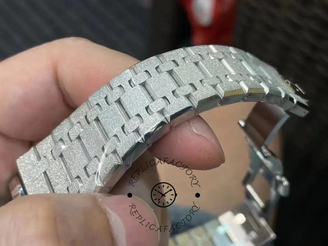 AP Royal Oak Tourbillon Extra-Thin Frosted White Gold 26520BC.GG.1224BC.01 Replica