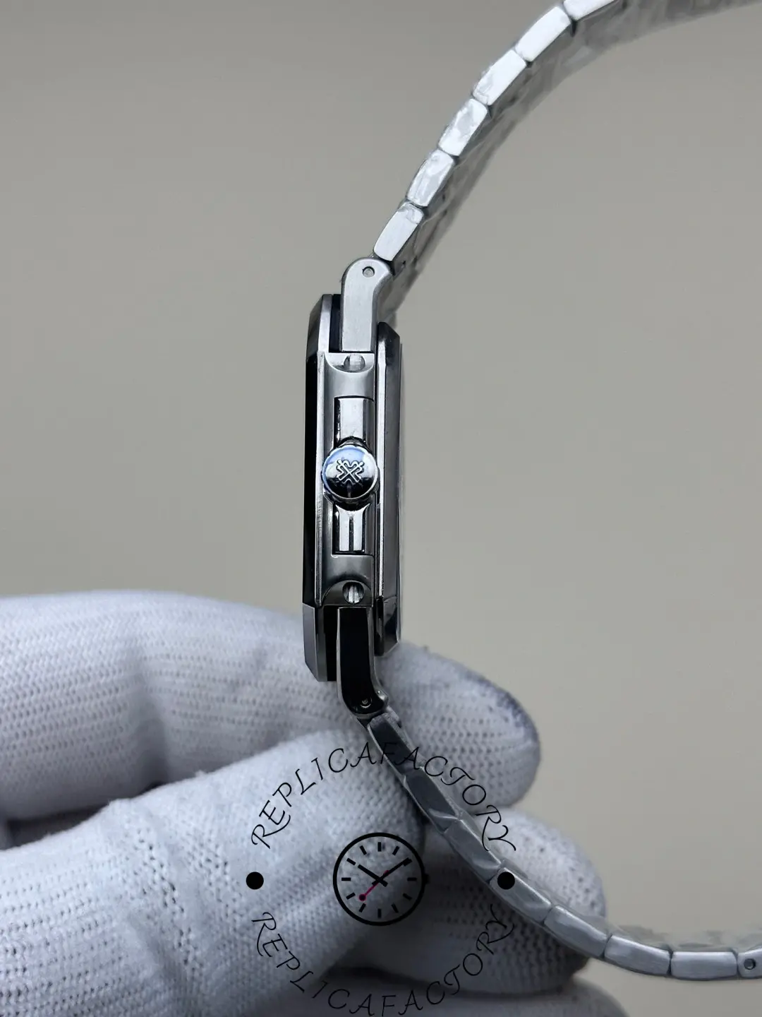 Patek Philippe Cubitus Date Sweep Seconds 5821 1A 001 Men's Watch