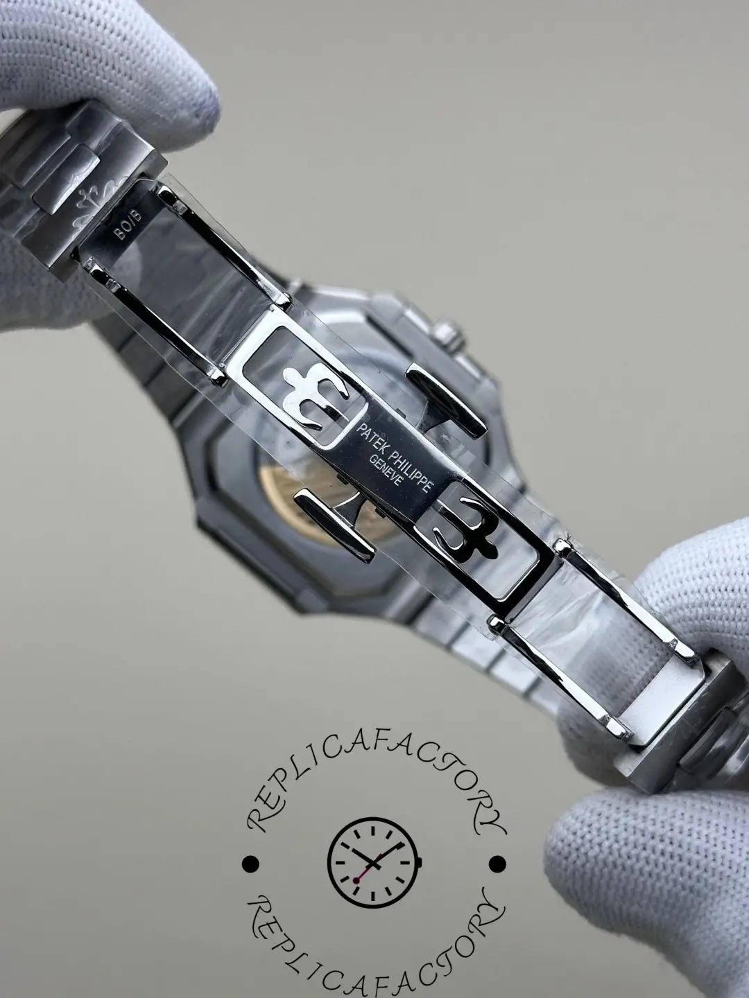 Patek Philippe Cubitus Date Sweep Seconds 5821 1A 001 Men's Watch