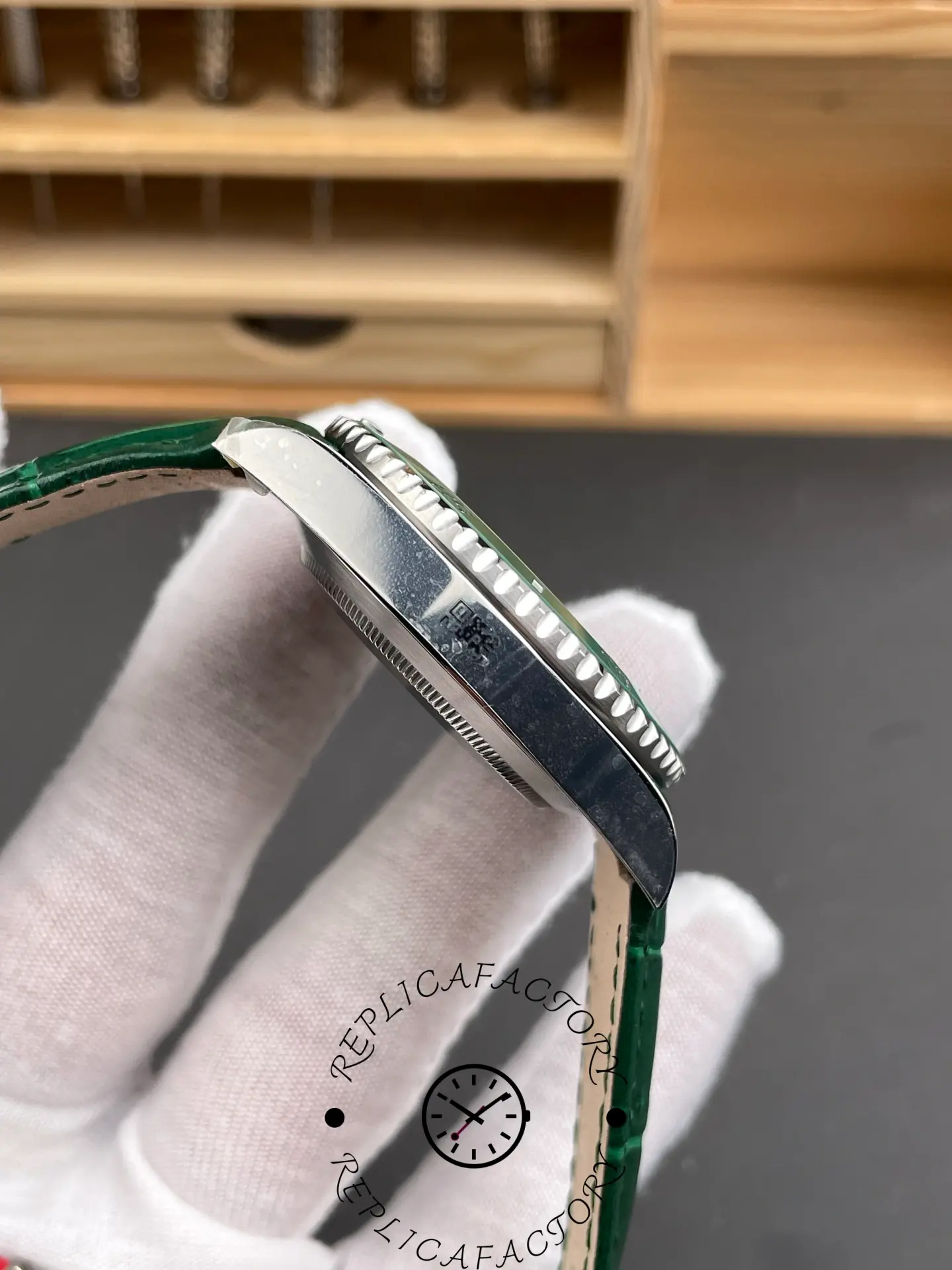 Rolex Submariner 116610LV 1:1 Clone Green Dial Leather Strap