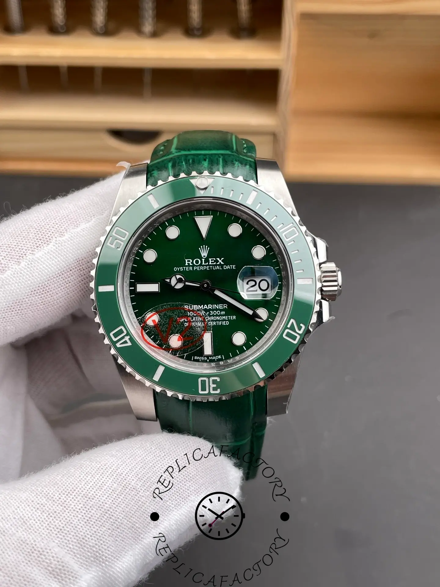 Rolex Submariner 116610LV 1:1 Clone Green Dial Leather Strap