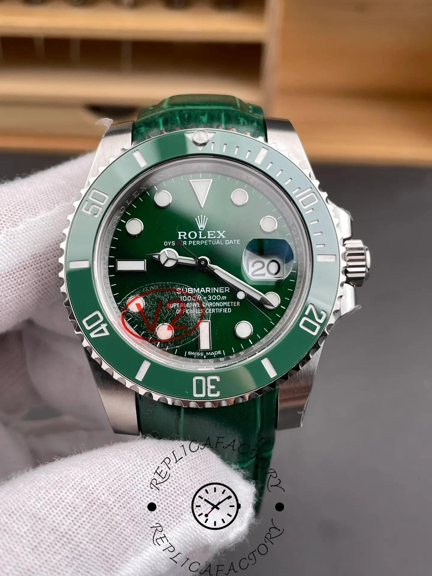 Rolex Submariner 116610LV 1:1 Clone Green Dial Leather Strap