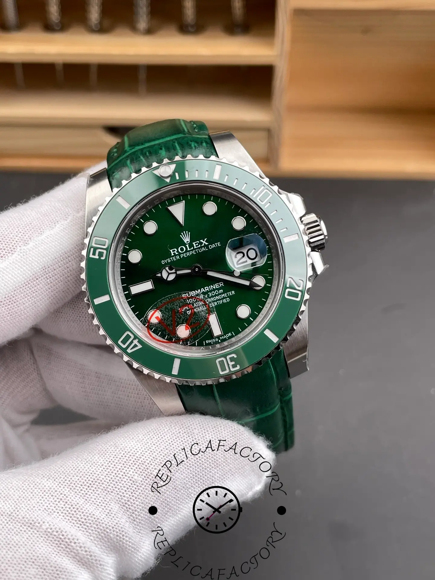 Rolex Submariner 116610LV 1:1 Clone Green Dial Leather Strap