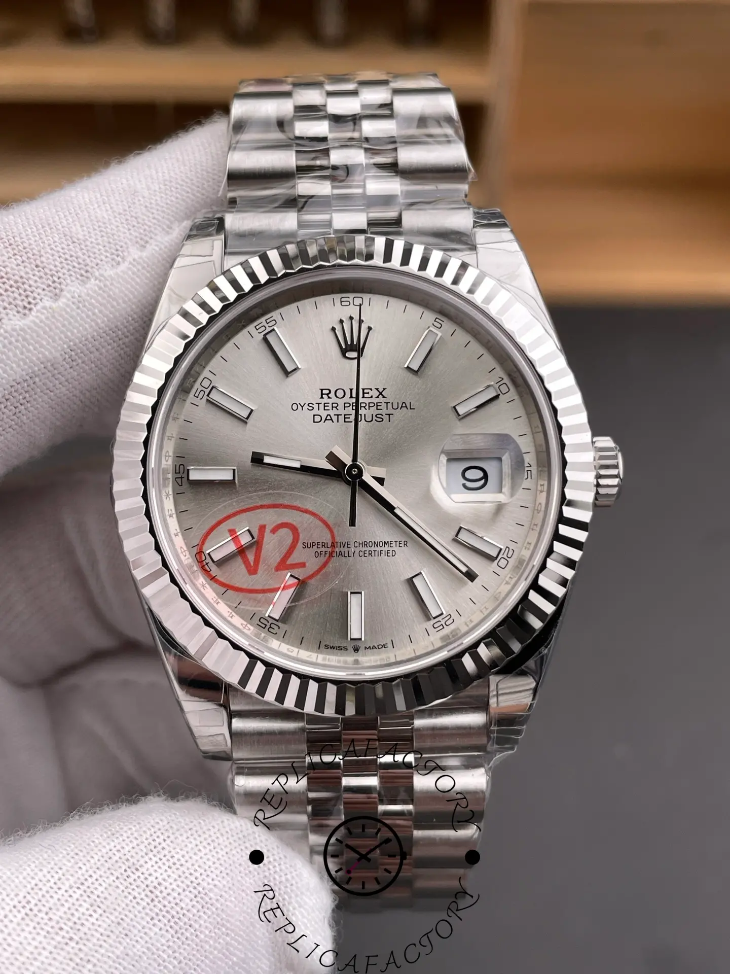 Rolex Datejust 41mm Stainless Steel 126334 0004 Silver Index Jubilee Mens Watch