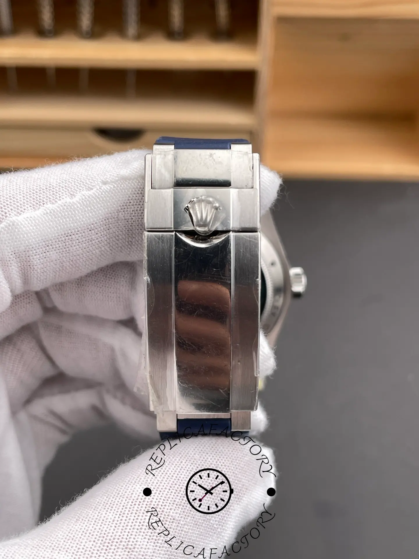 1:1 Clone Rolex Milgauss 116400 Who Cares I'm Already Late
