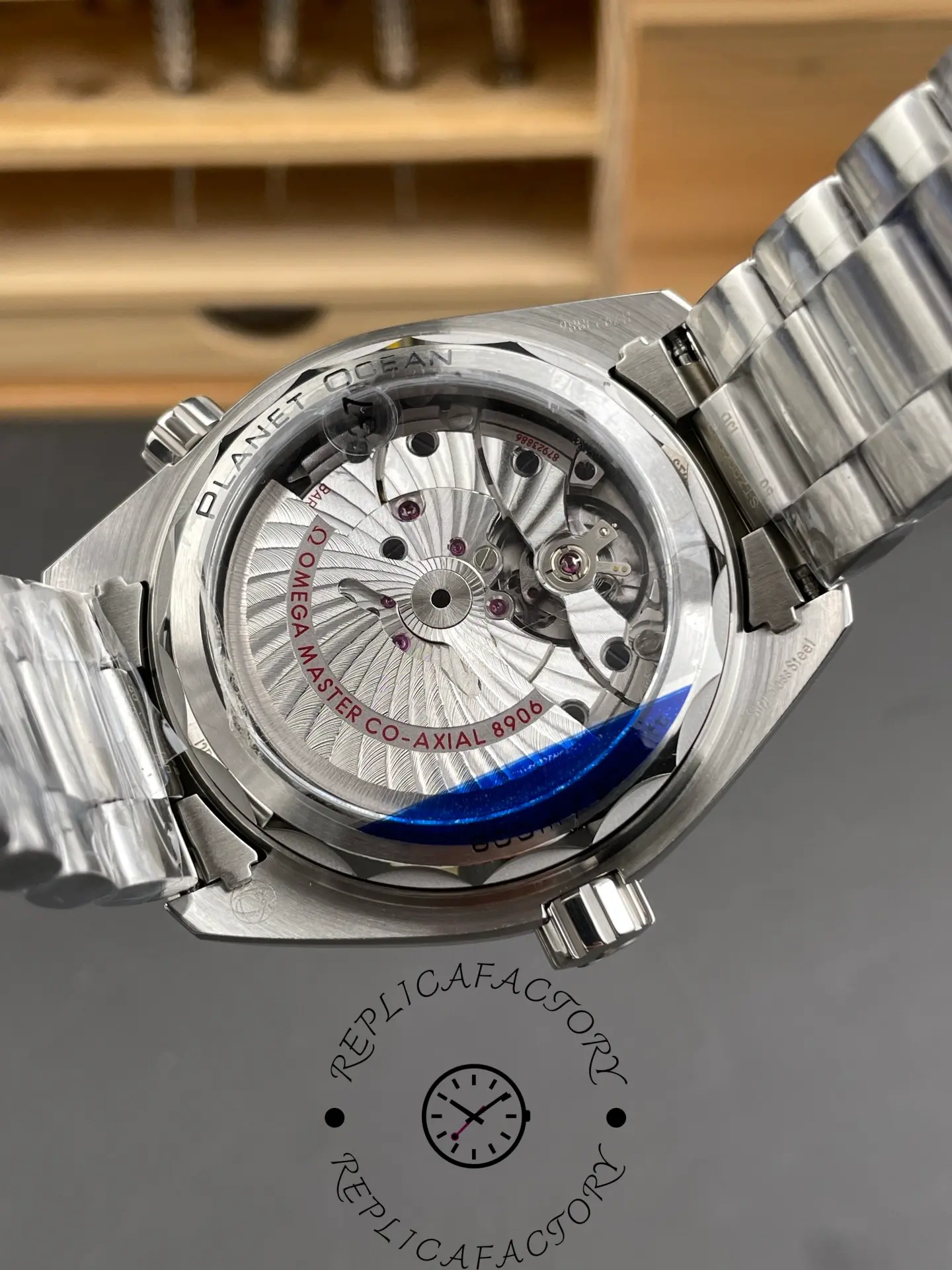 1:1 Clone Omega Seamaster Planet Ocean 215.30.44.22.01.001