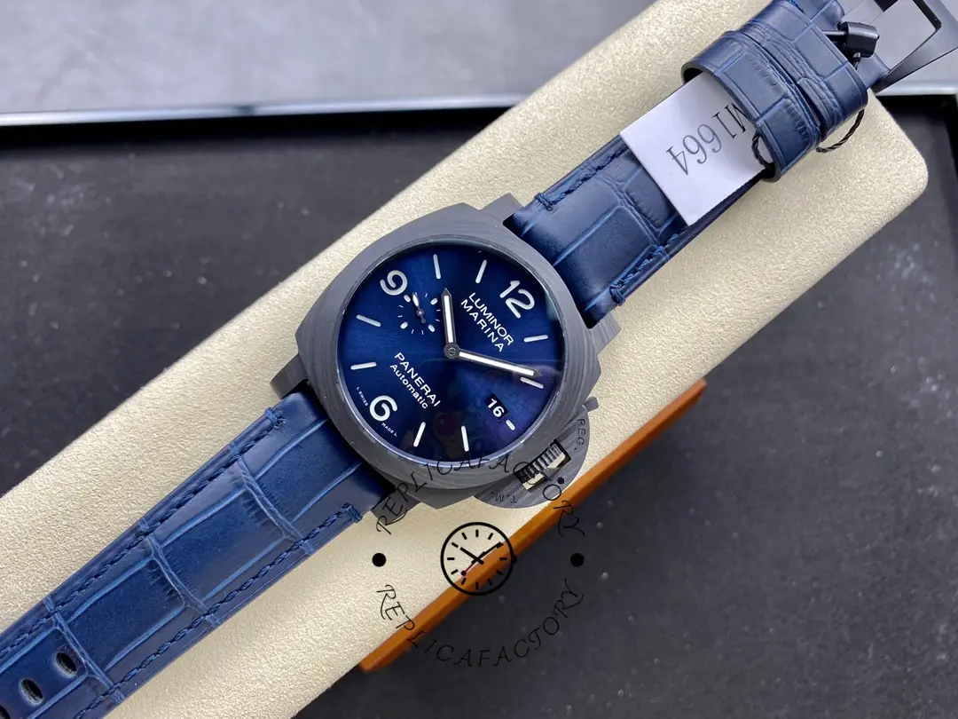 Replica Panerai PAM01664 Luminor Marina 3 Days Blue Dial 44MM Carbon Case