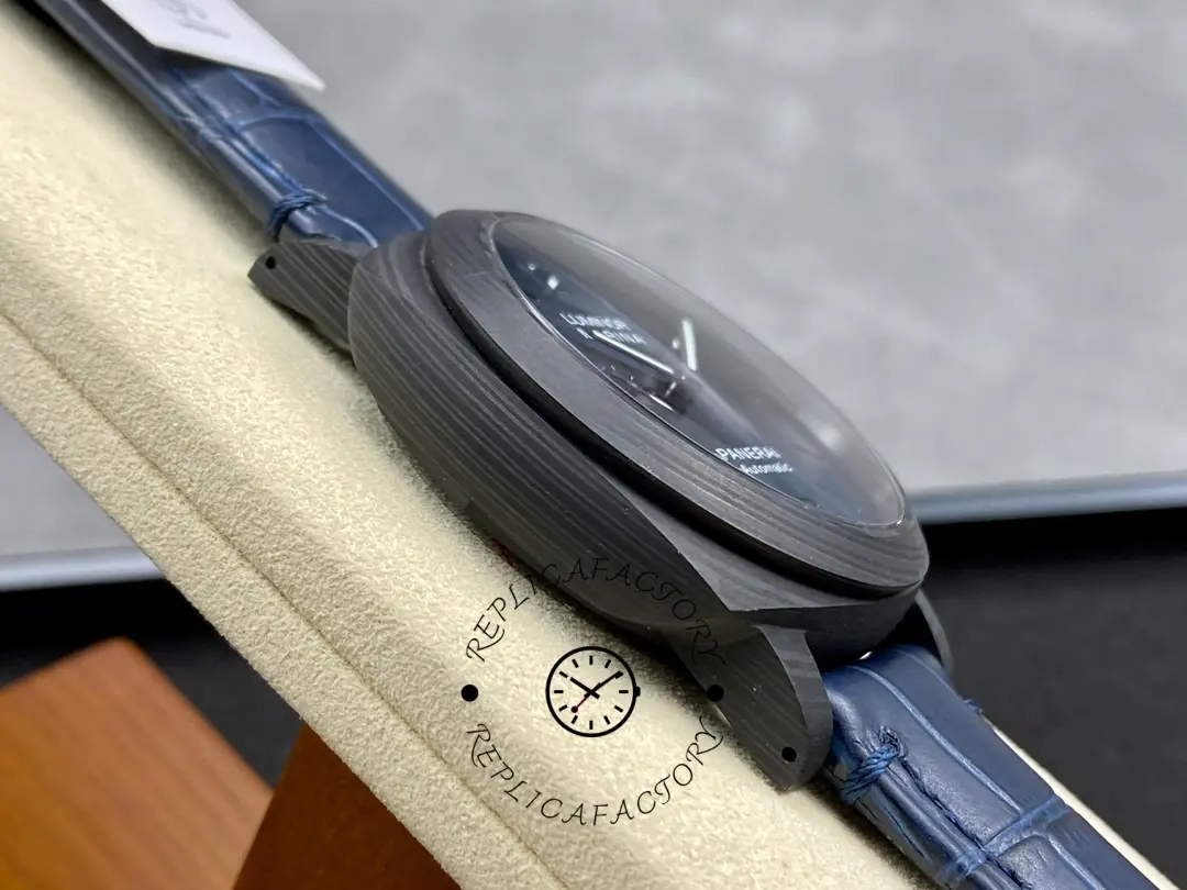 Replica Panerai PAM01664 Luminor Marina 3 Days Blue Dial 44MM Carbon Case