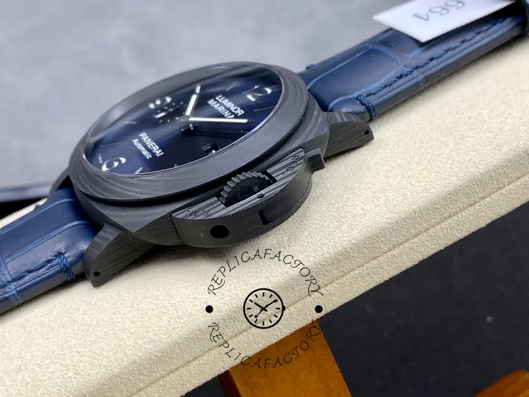Replica Panerai PAM01664 Luminor Marina 3 Days Blue Dial 44MM Carbon Case