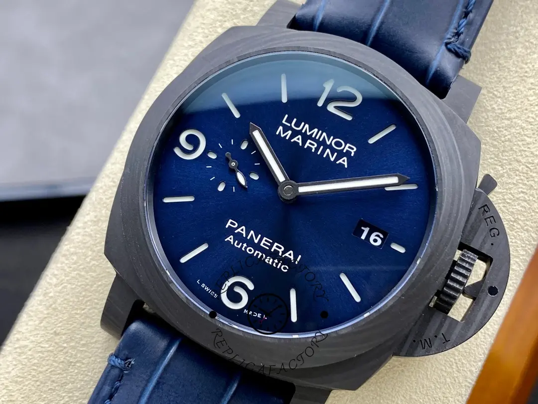 Replica Panerai PAM01664 Luminor Marina 3 Days Blue Dial 44MM Carbon Case