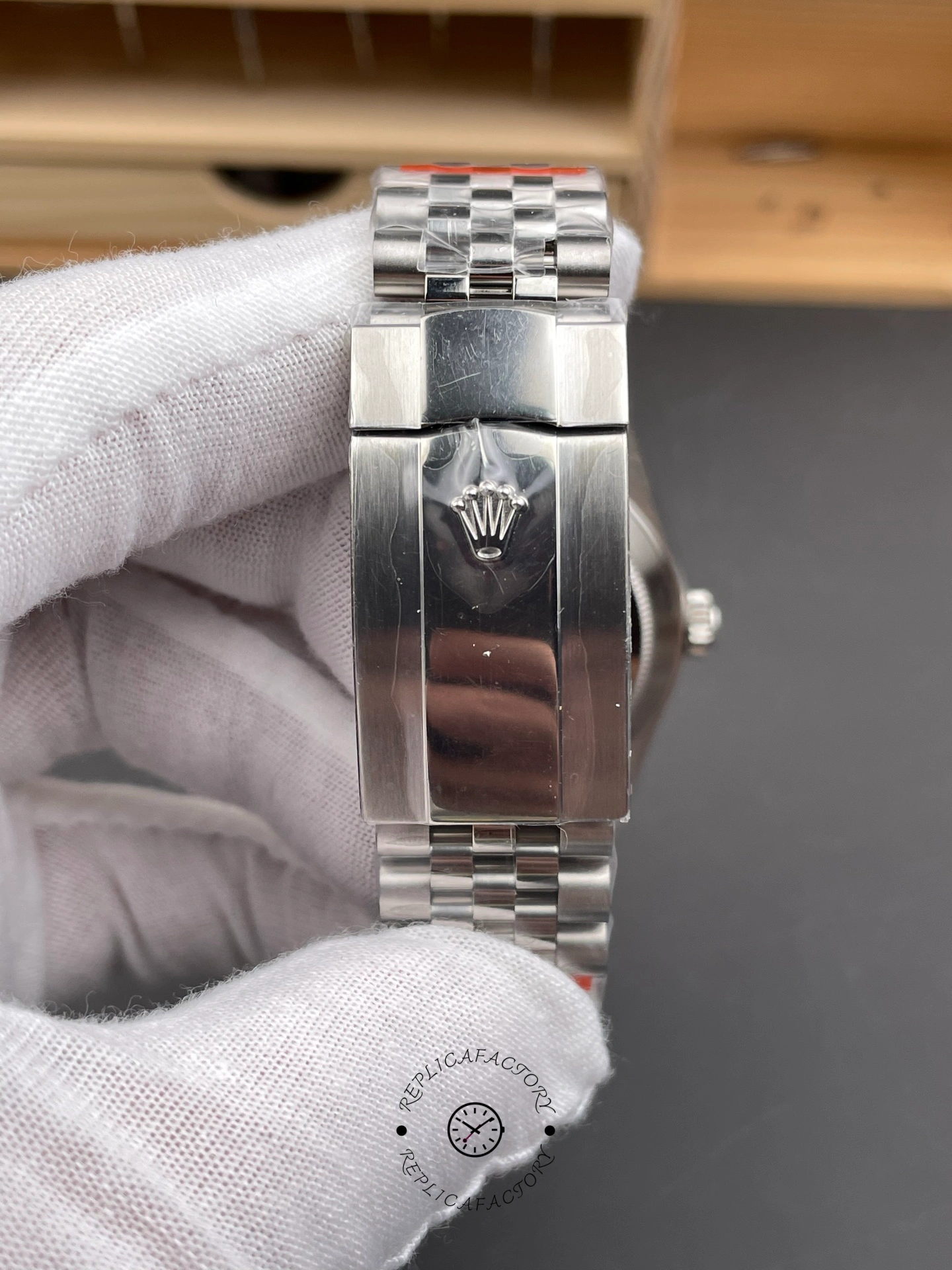 Rolex Sky-Dweller 42 m336934 0006 Fluted Bezel Blue Dial Replica Watch