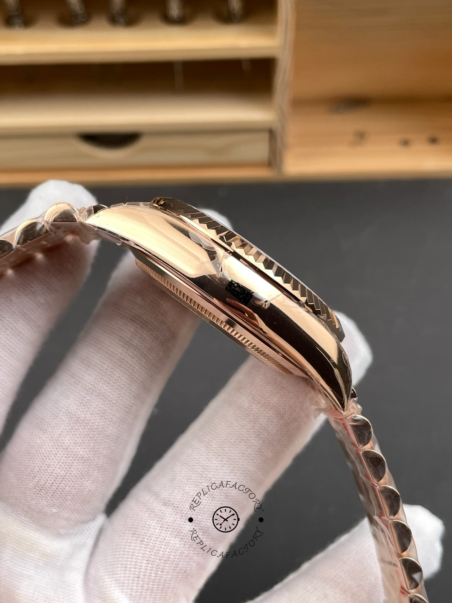 Rolex Sky Dweller 42 Everose Gold Chocolate Dial m336935 0006