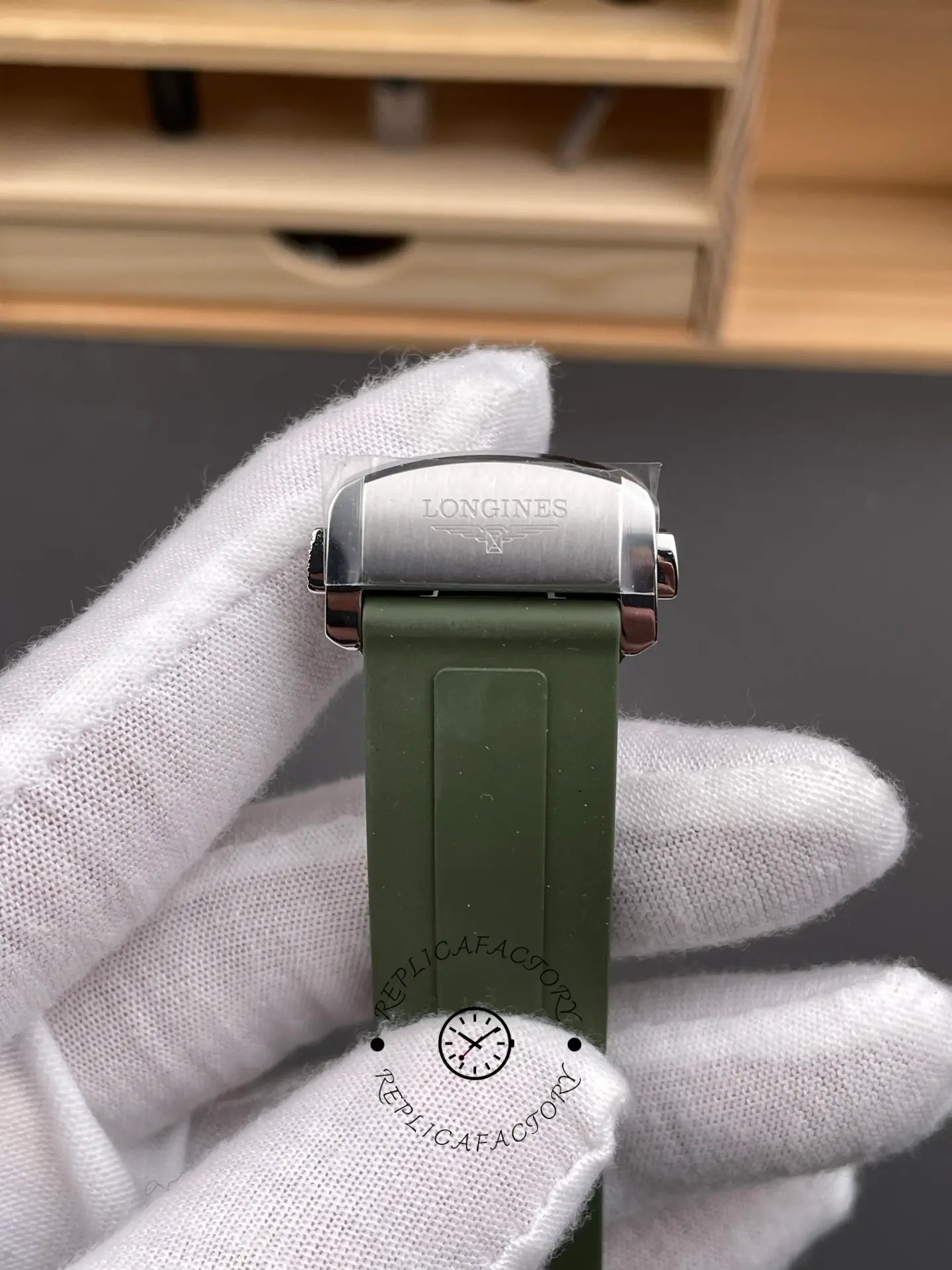 Longines Conquest L3.835.4.02.9 42 Silver - Green Dial 1:1 Clone Chronograph