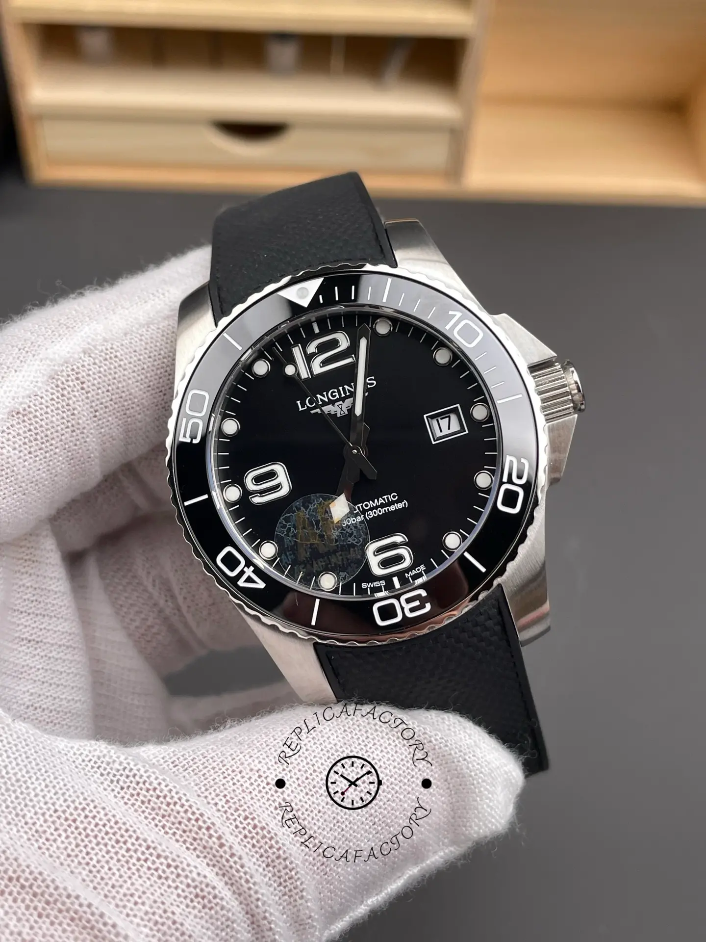 Longines HydroConquest 43mm Rubber Strap Replica L3.782.4.56.9 Black Dial