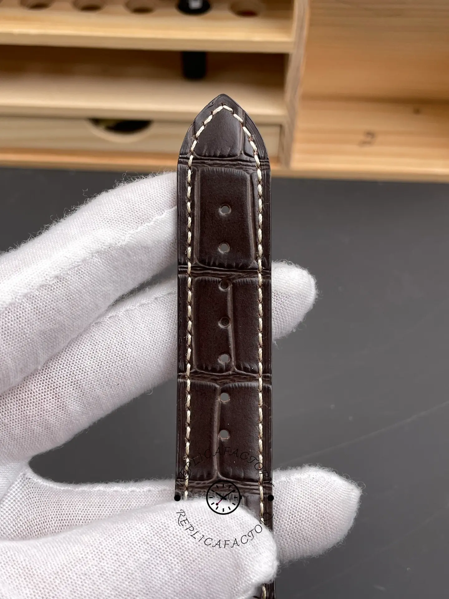 1:1 Clone Longines Master Collection L2.673.4.78.3 40mm Silver Leather Strap