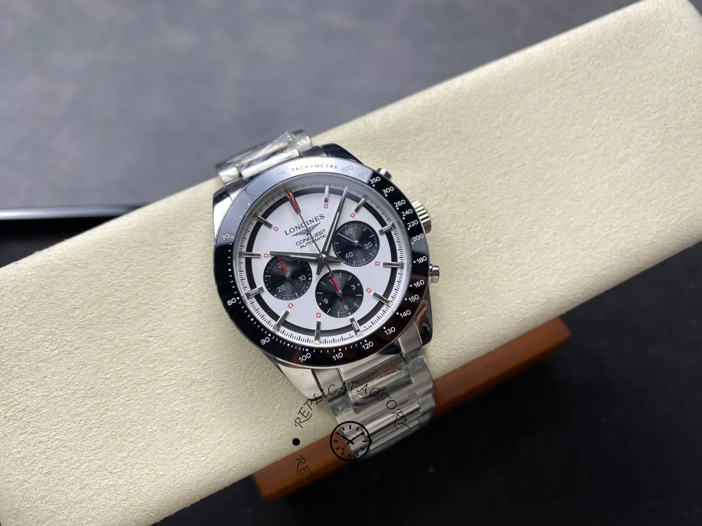 Replica Longines Conquest 42mm Panda Dial L3.835.4.72.6 904L Stainless Steel