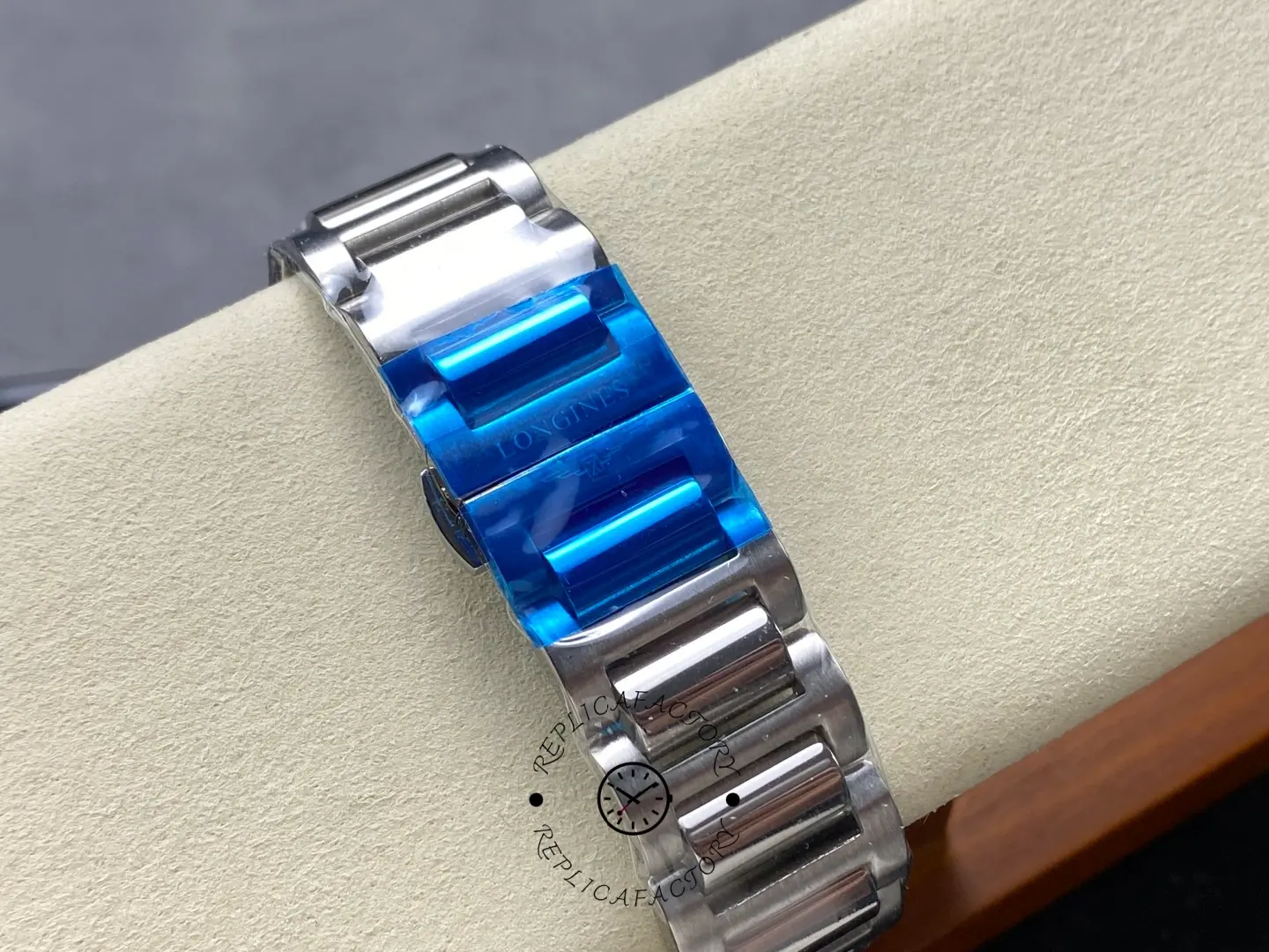 Replica Longines Conquest 42mm Chronograph L3.835.4.92.6 Blue Dial