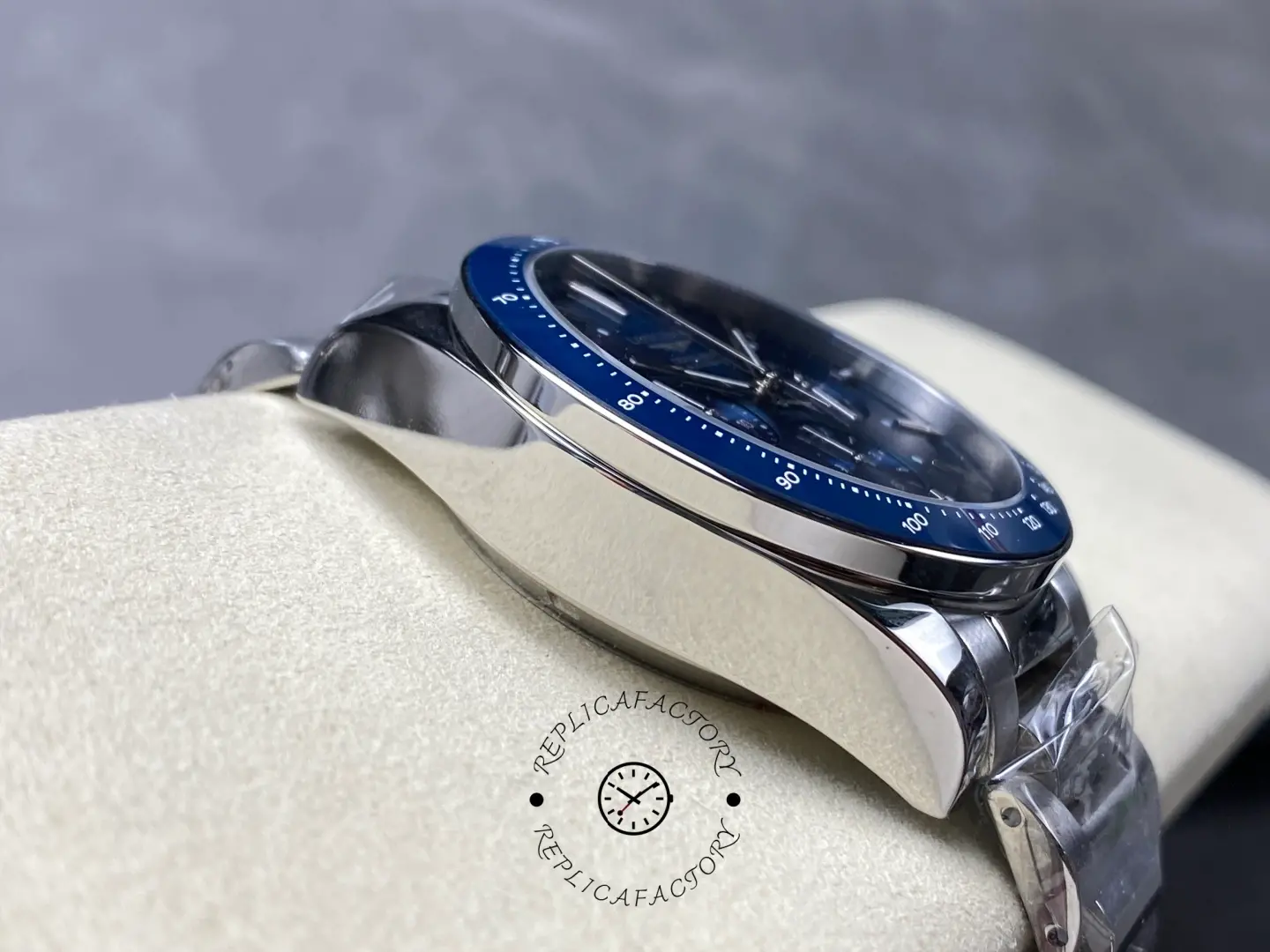 Replica Longines Conquest 42mm Chronograph L3.835.4.92.6 Blue Dial