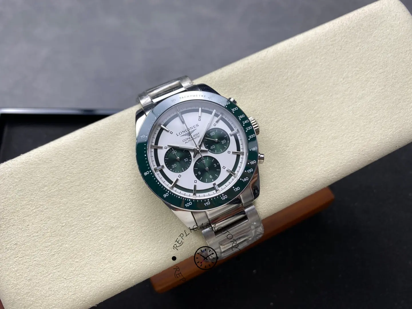 Longines Conquest L3.835.4.02.6 Chrono Steel 42mm Silver-Green Dial Replica