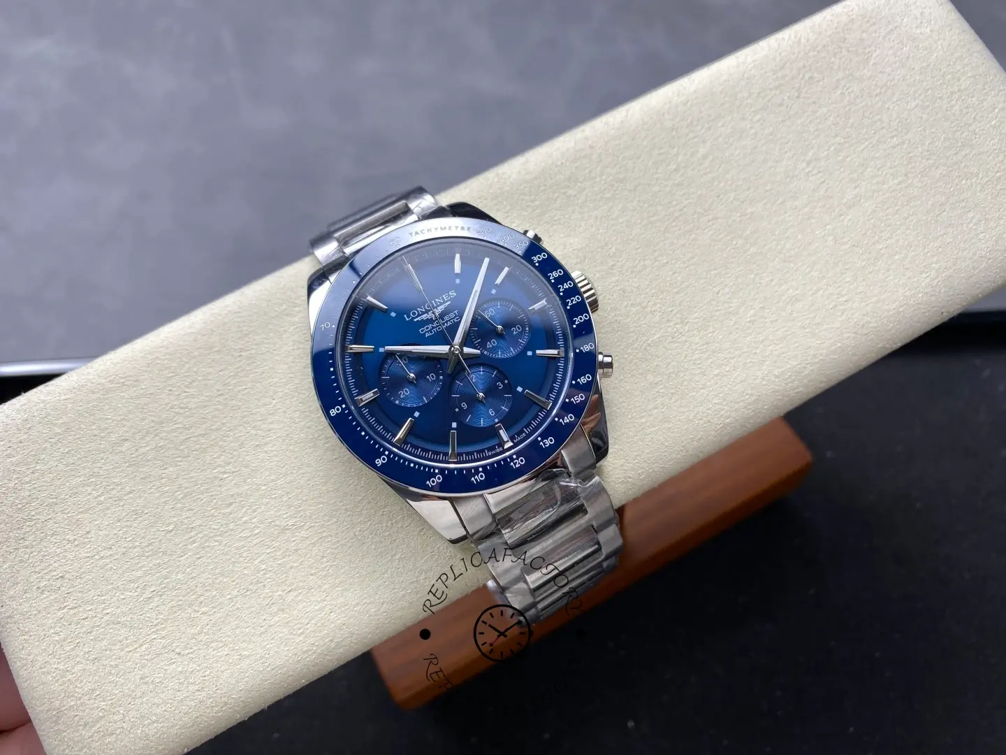 Replica Longines Conquest 42mm Chronograph L3.835.4.92.6 Blue Dial