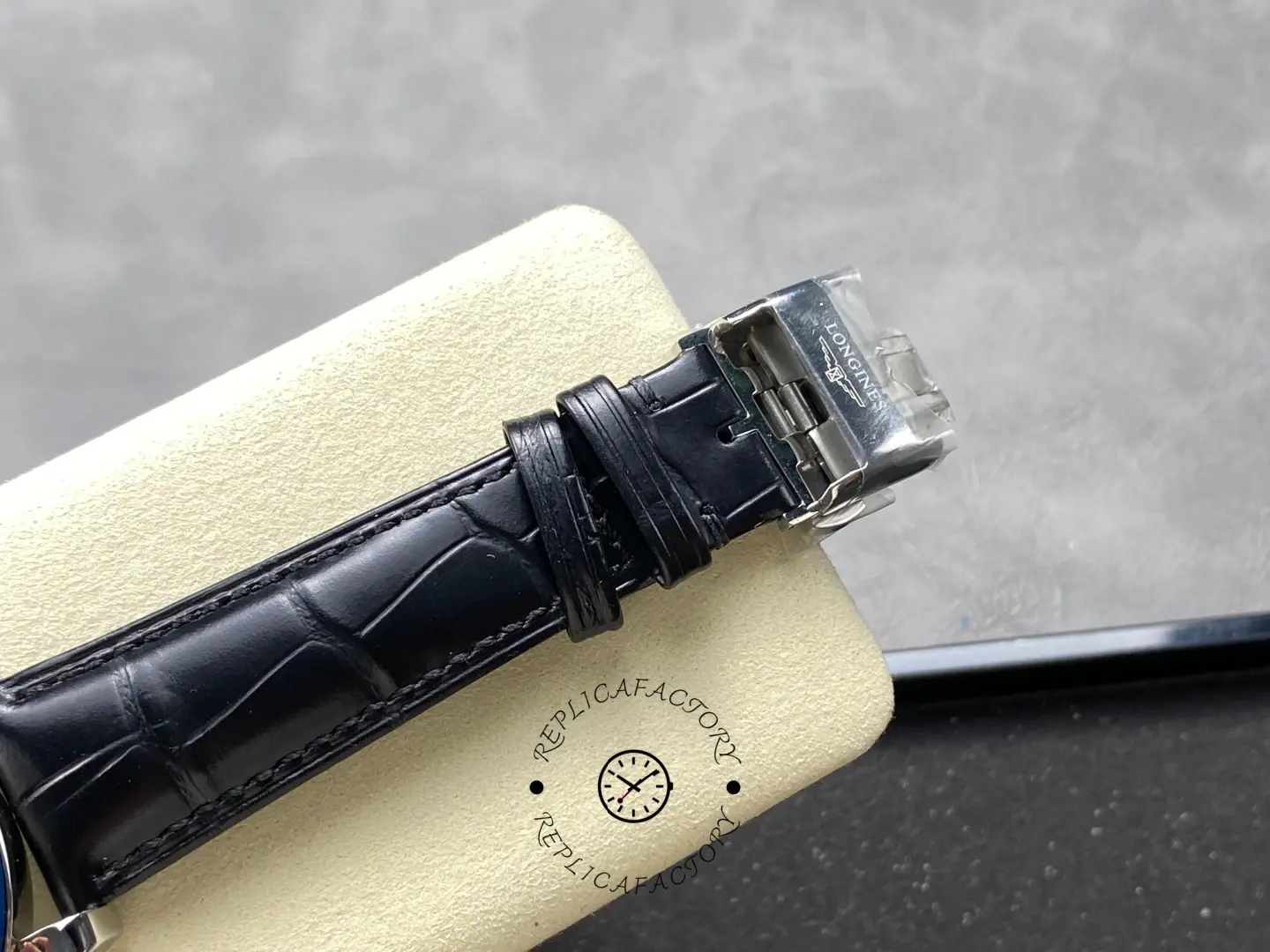 Longines L3.835.4.92.6 Conquest 42 Ceramic 1:1 Clone Tachymeter Chronograph