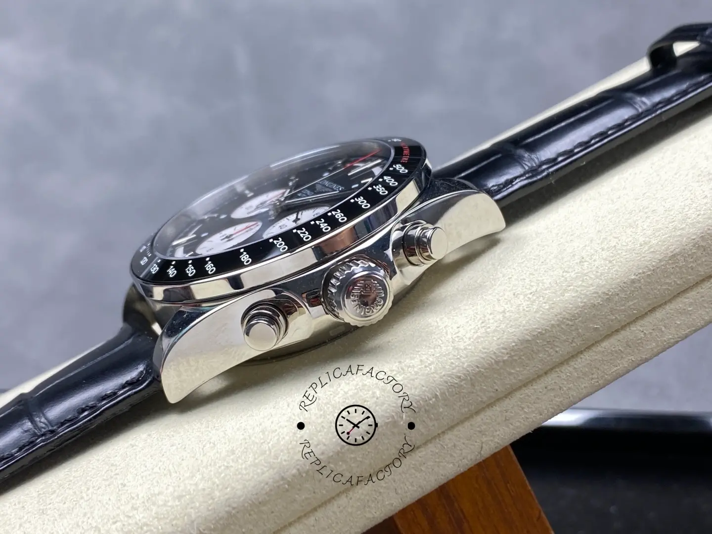 Longines Conquest L3.835.4.52.6 Black Leather Strap Chronograph 42MM 1:1 Clone
